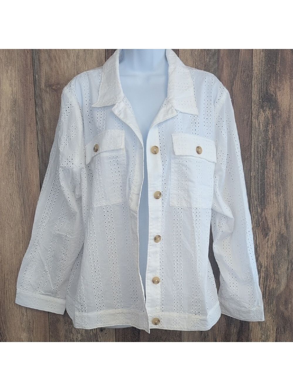 CJ Banks White Eyelet Button-Down Shirt 2X NWT C140